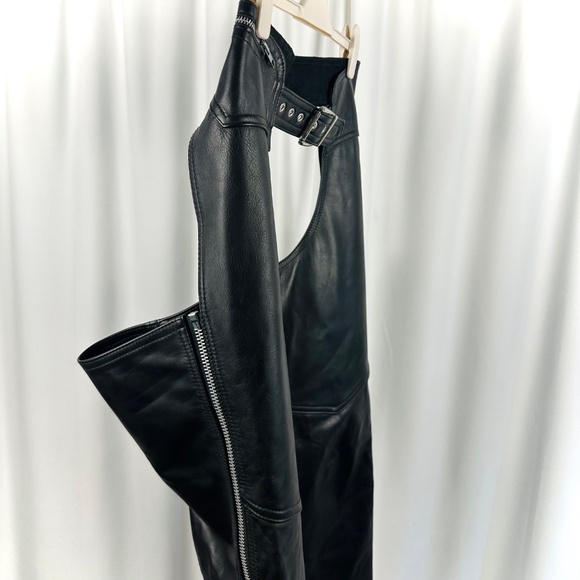 Vintage Women's Leather Motorcycle Chaps in Black • Soft & Durable Cowhide • XS - Picture 6 of 10